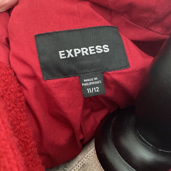 Express red toggle winter coat size 11/12 - Picture 5 of 7